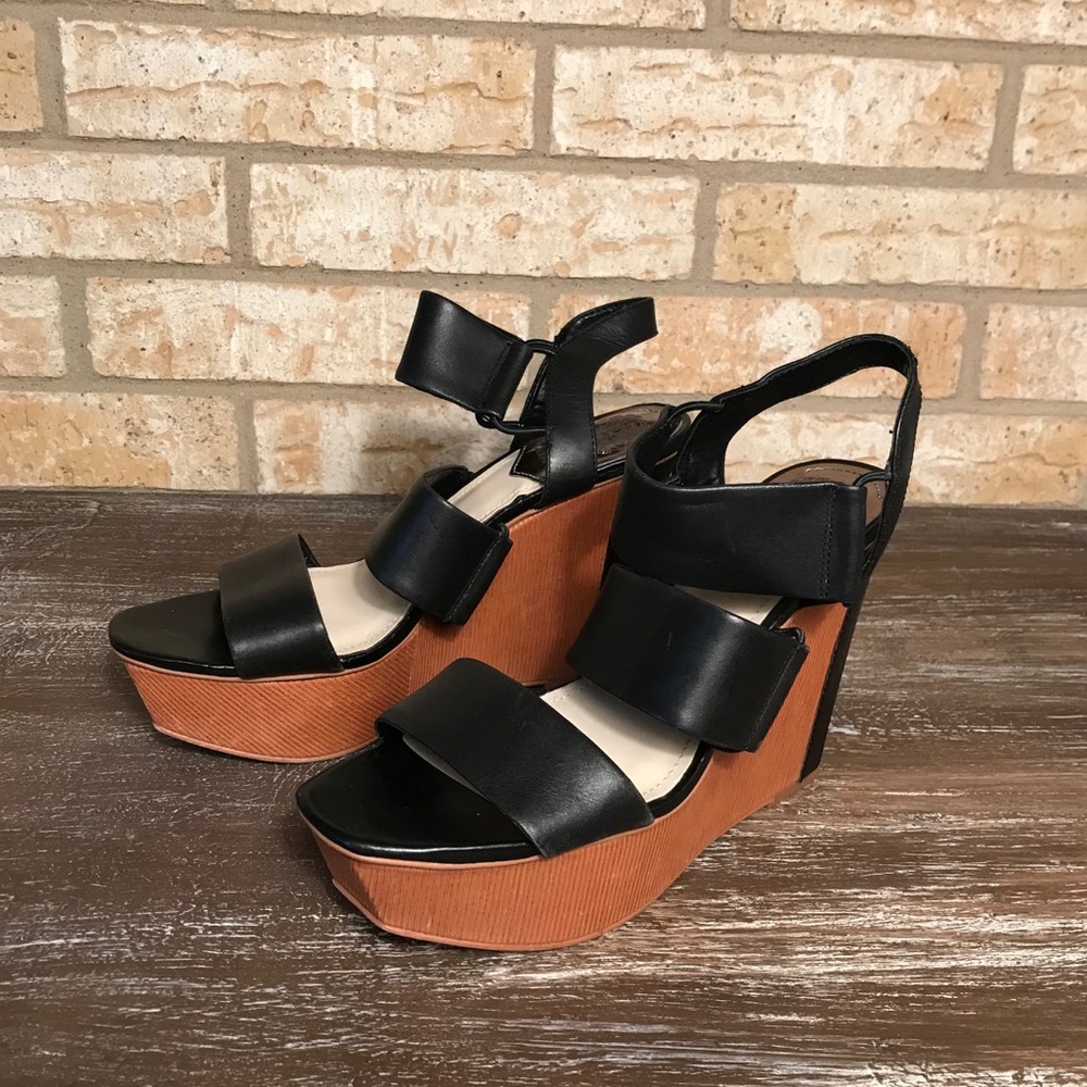 Vince Camuto 8.5 Niskera Black Ankle Strap Wedges